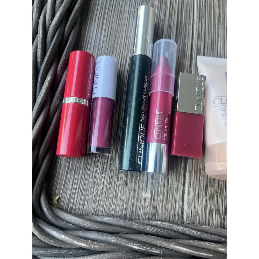Lot of 8 CLINIQUE Products.